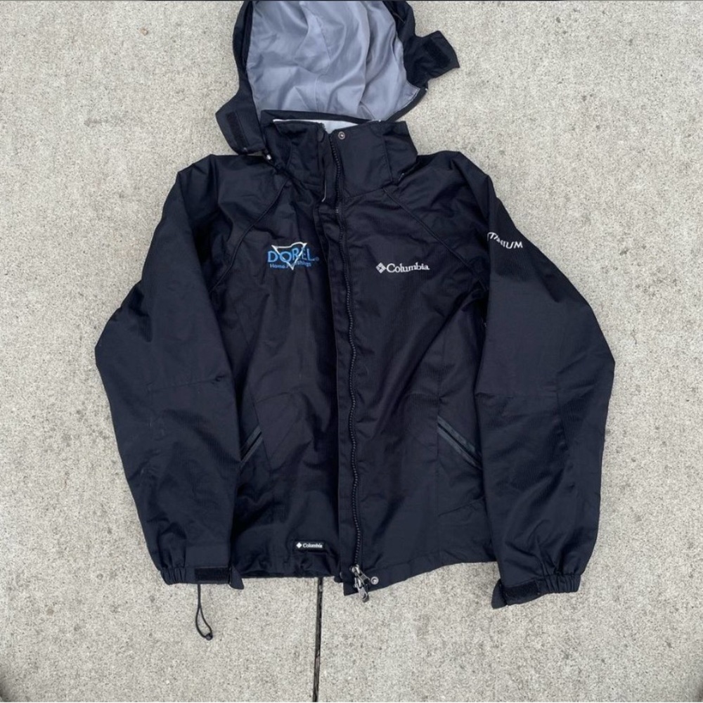 Vintage Embroidered Columbia Windbreaker